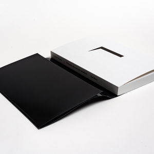 Wszystko dla naszych zmarłych. Opowieści tych, co zostają